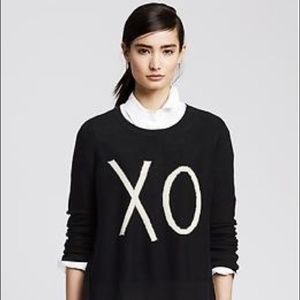 banana republic xo black and white sweater